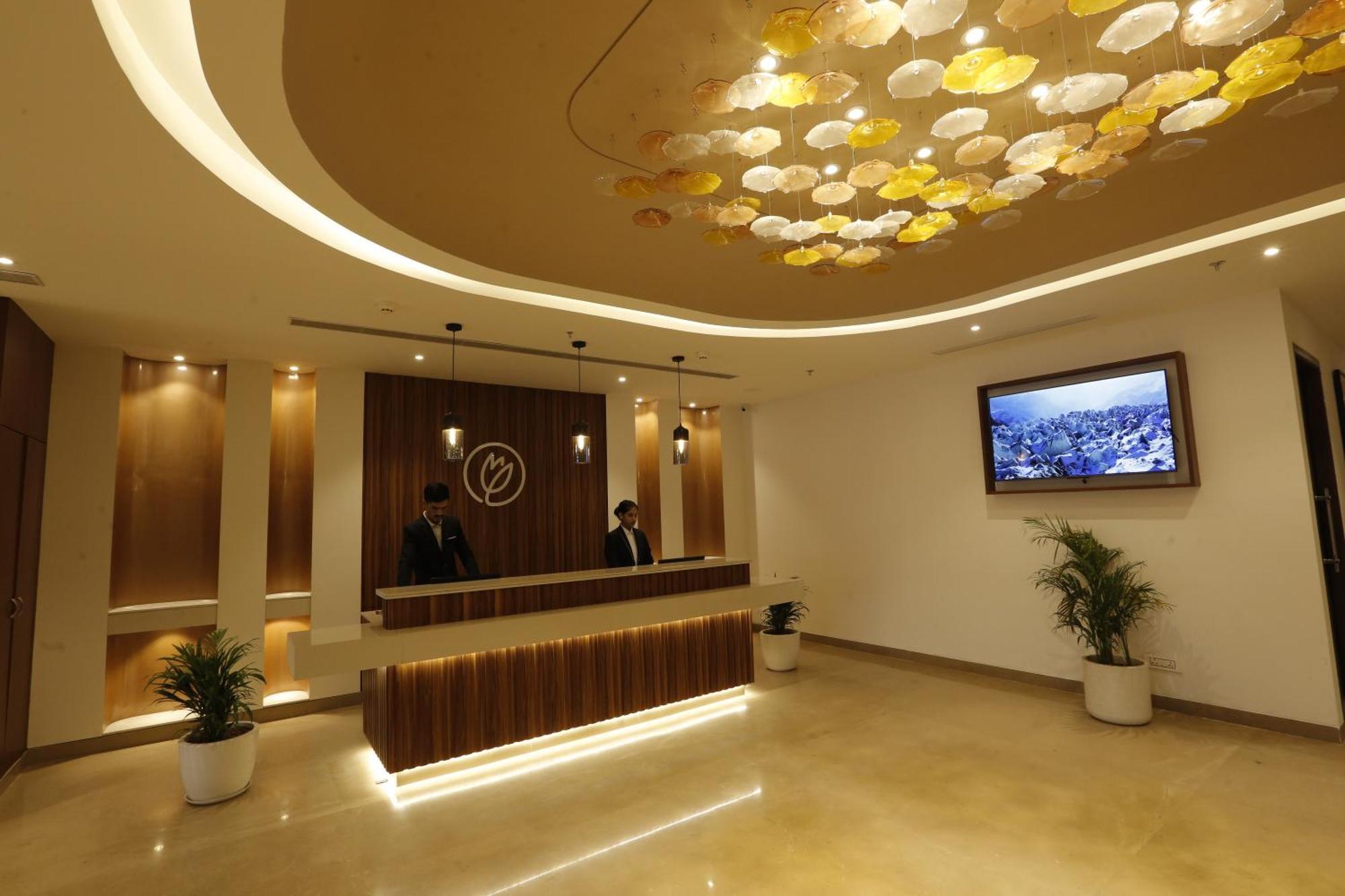 Tulip Inn Zirakpur מראה חיצוני תמונה